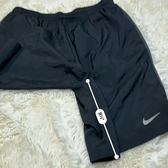Nike Men's large dri fit Black Athletic Shorts lined 8-1/2” inseam - Picture 3 of 10